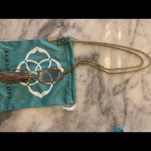 Translucent grey kendra necklace!